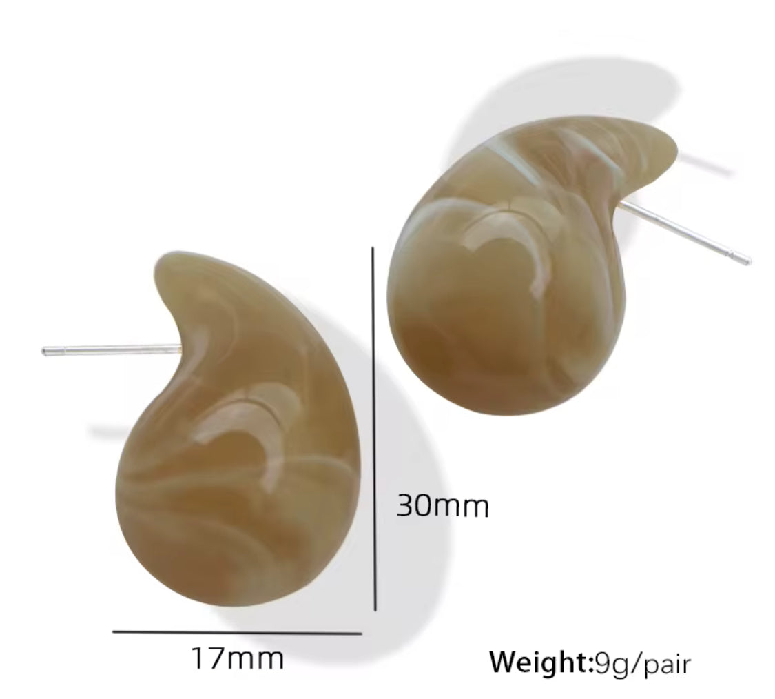 Aretes “Gotas Marmoleadas” – Colores Vibrantes para Brillar