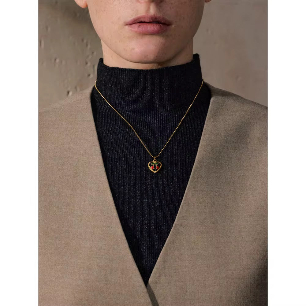 Collar Cherry Love