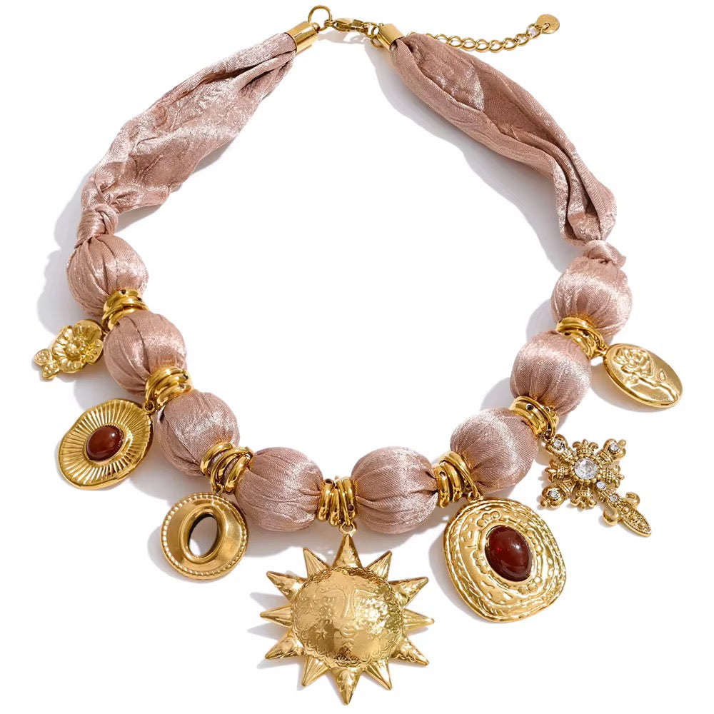 Collar Sol de Amatista Nude