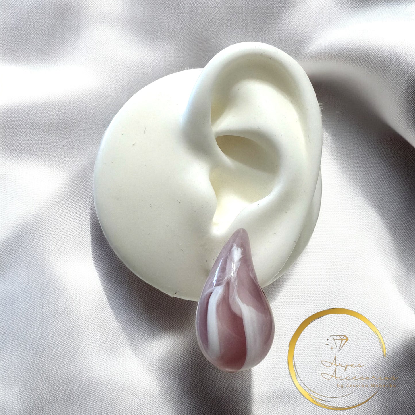 Aretes “Gotas Marmoleadas” – Colores Vibrantes para Brillar