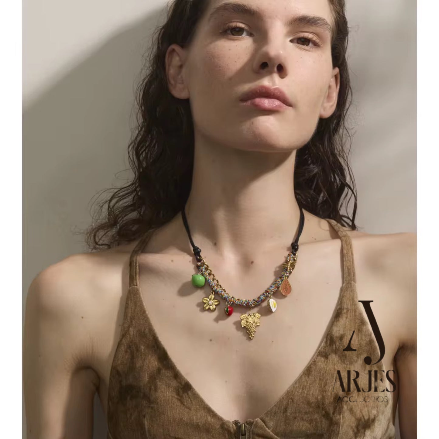 Collar Color Festivo