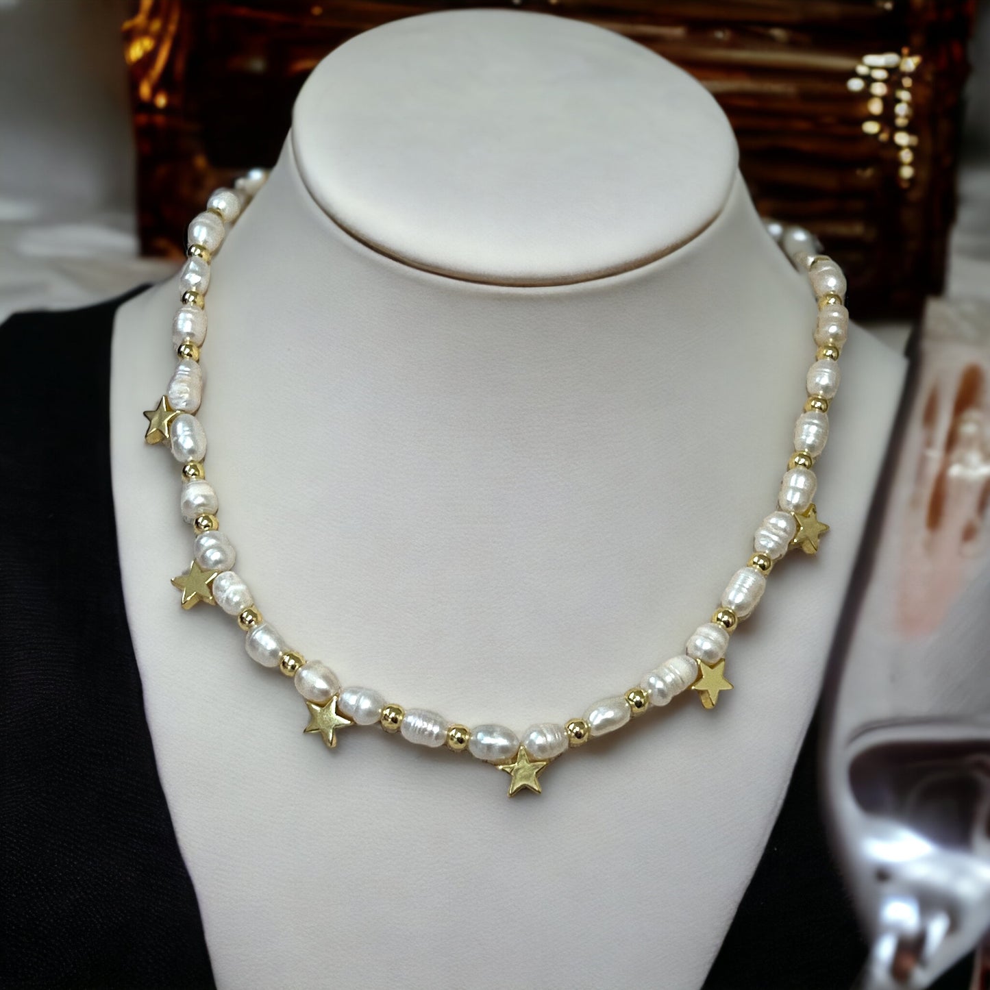 Cadena tipo collar Perlas con balin y multidijes de estrellas