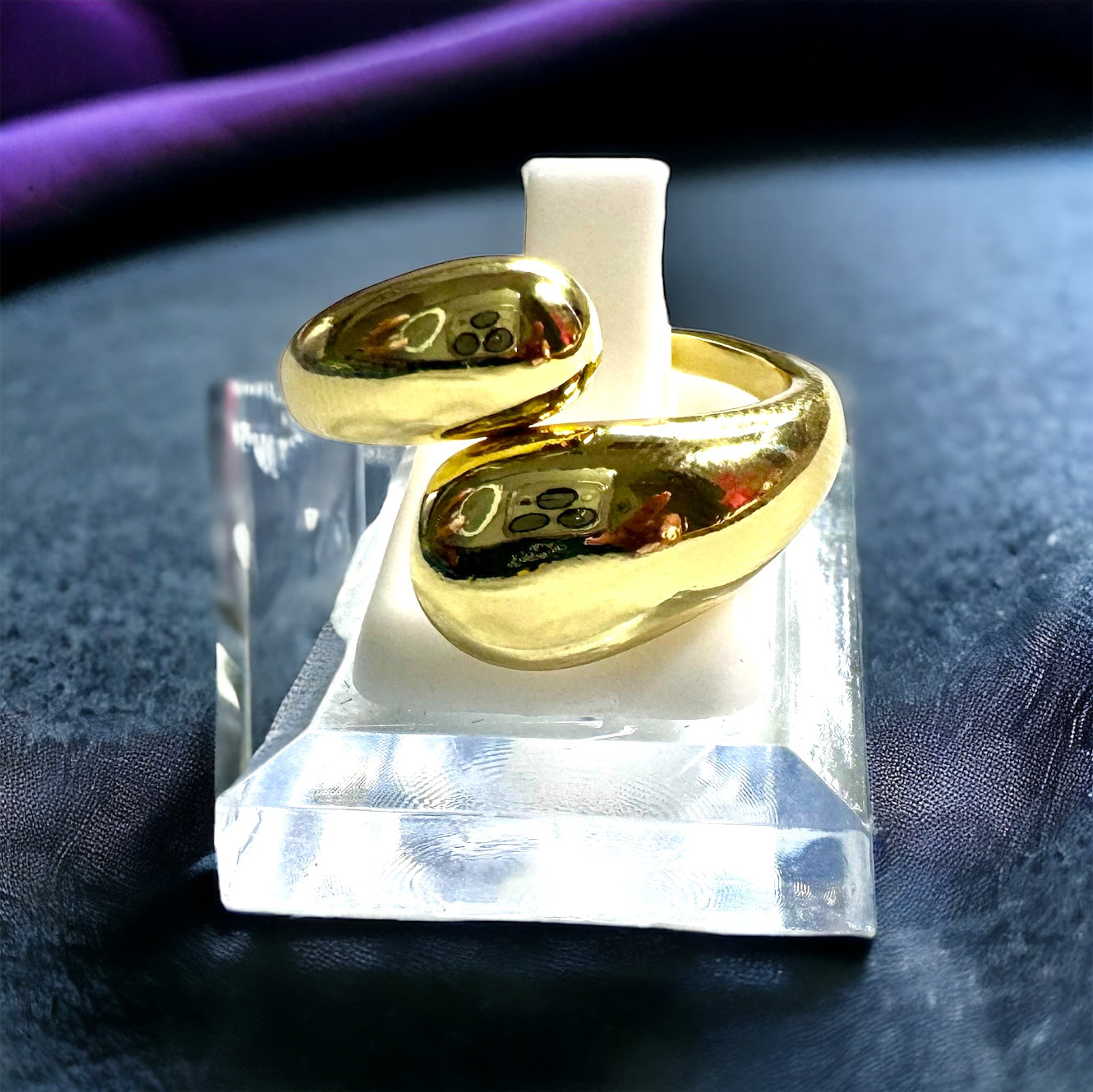 Anillo gota dorada