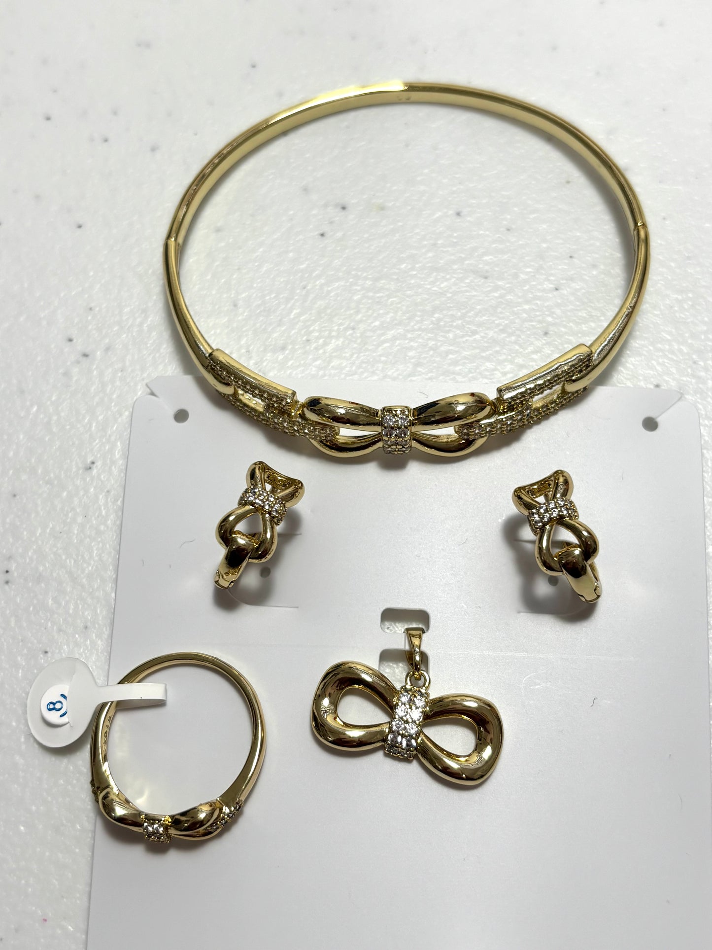 Set corbatin circonia