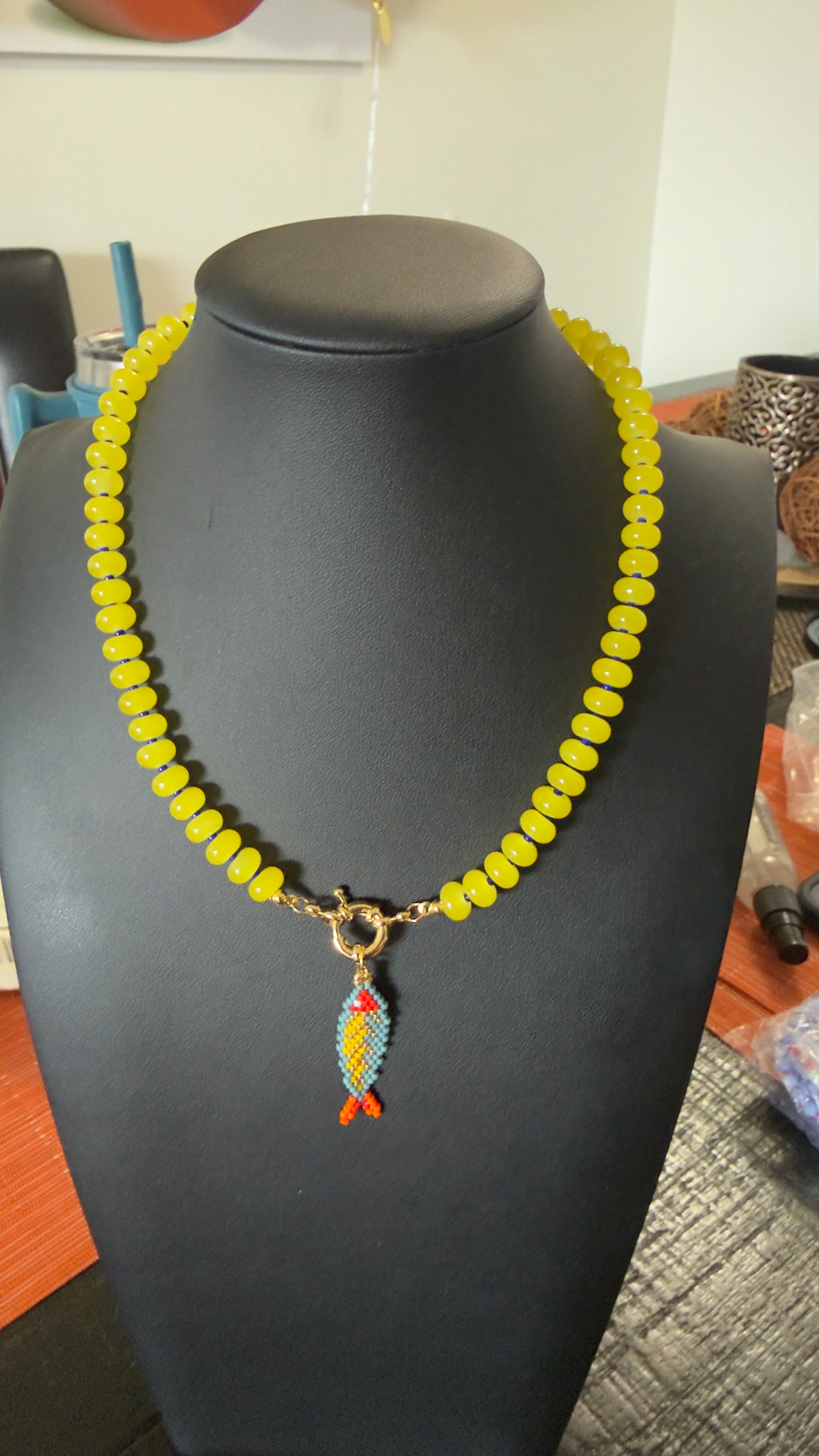 Collar Pez Amuleto – Edición Color