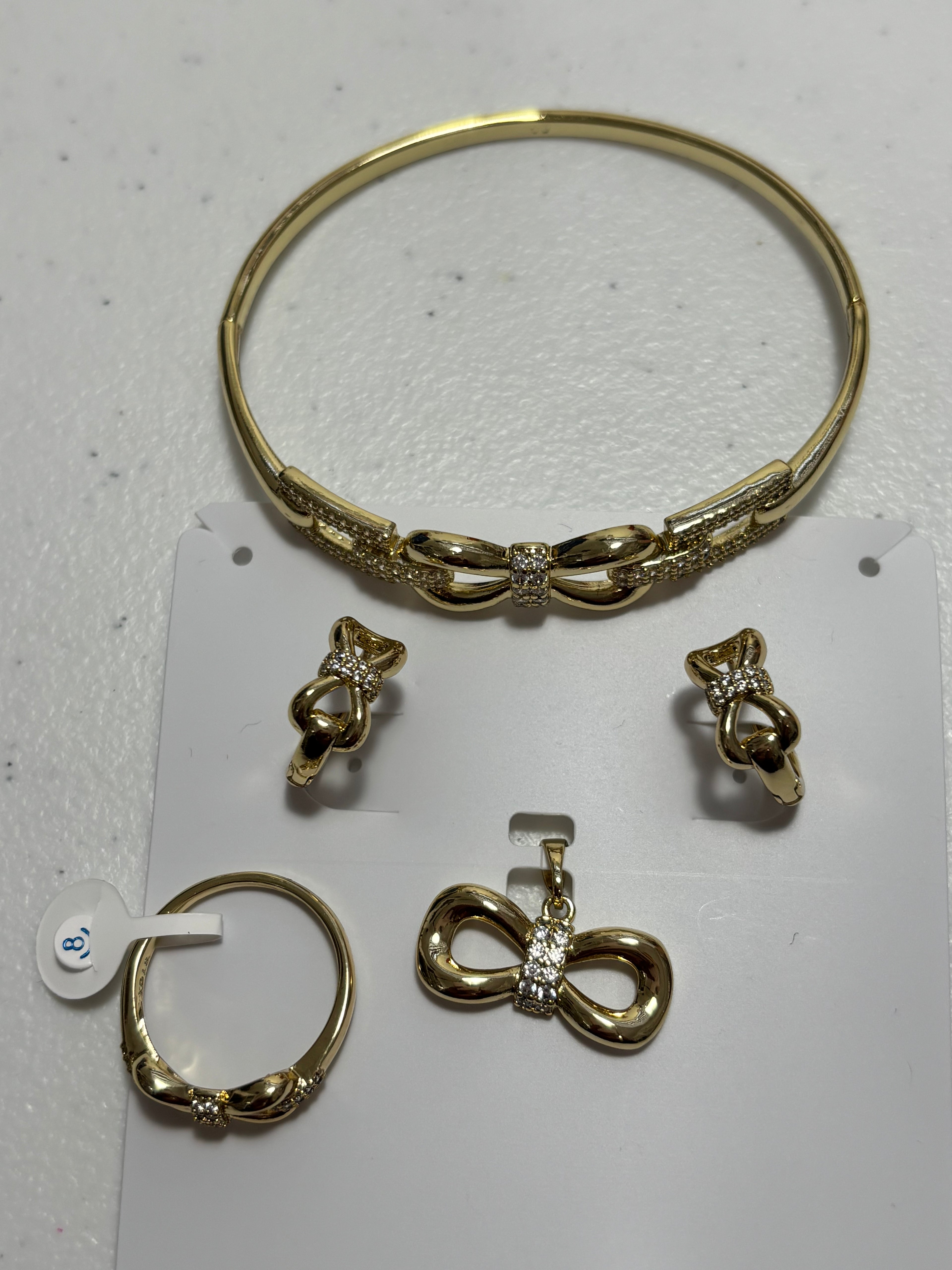 Set corbatin circonia