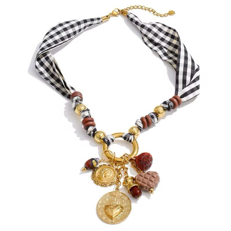 Collar Vintage Charm Chic