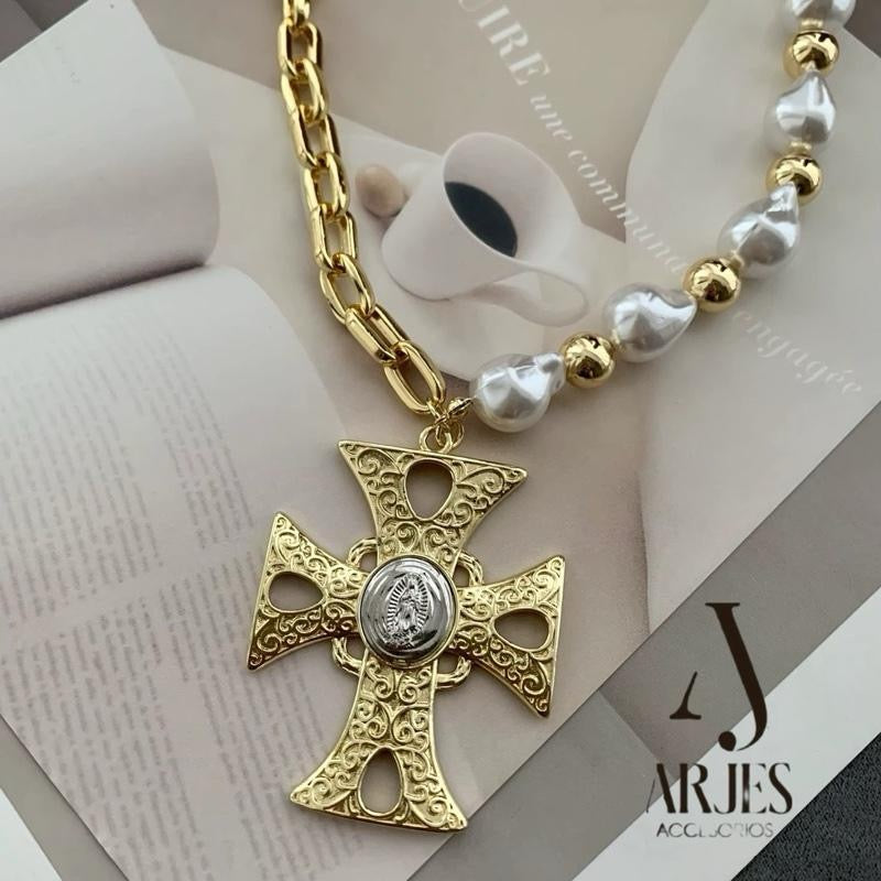 Collar Fe Dorada