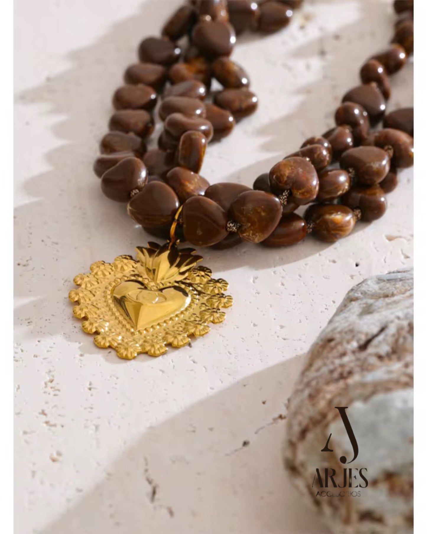 Collar Corazon de Tierra