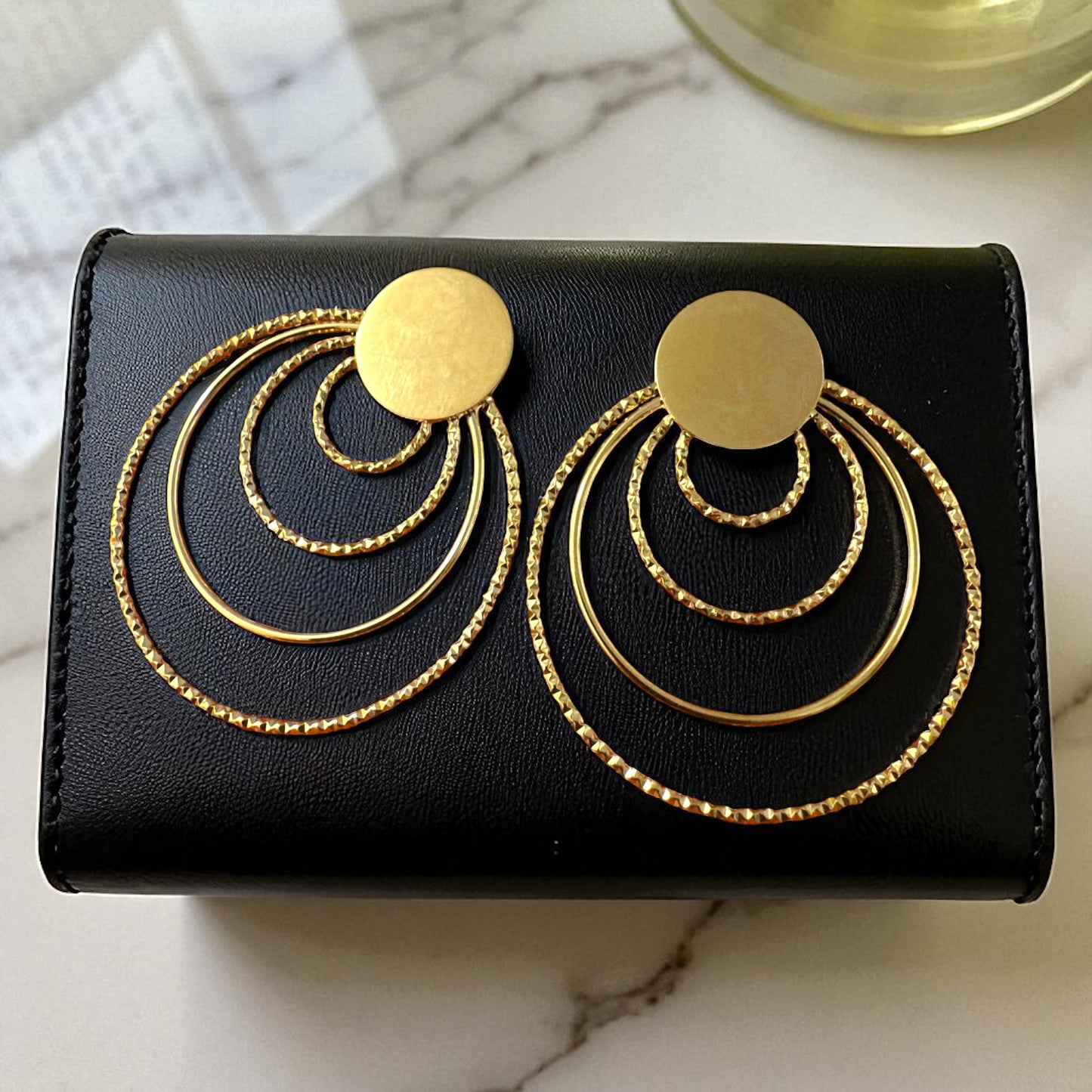 Aretes constelación de círculos