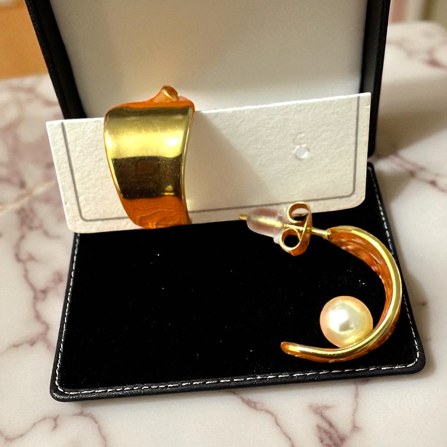 Aretes Ola Dorada con Perla