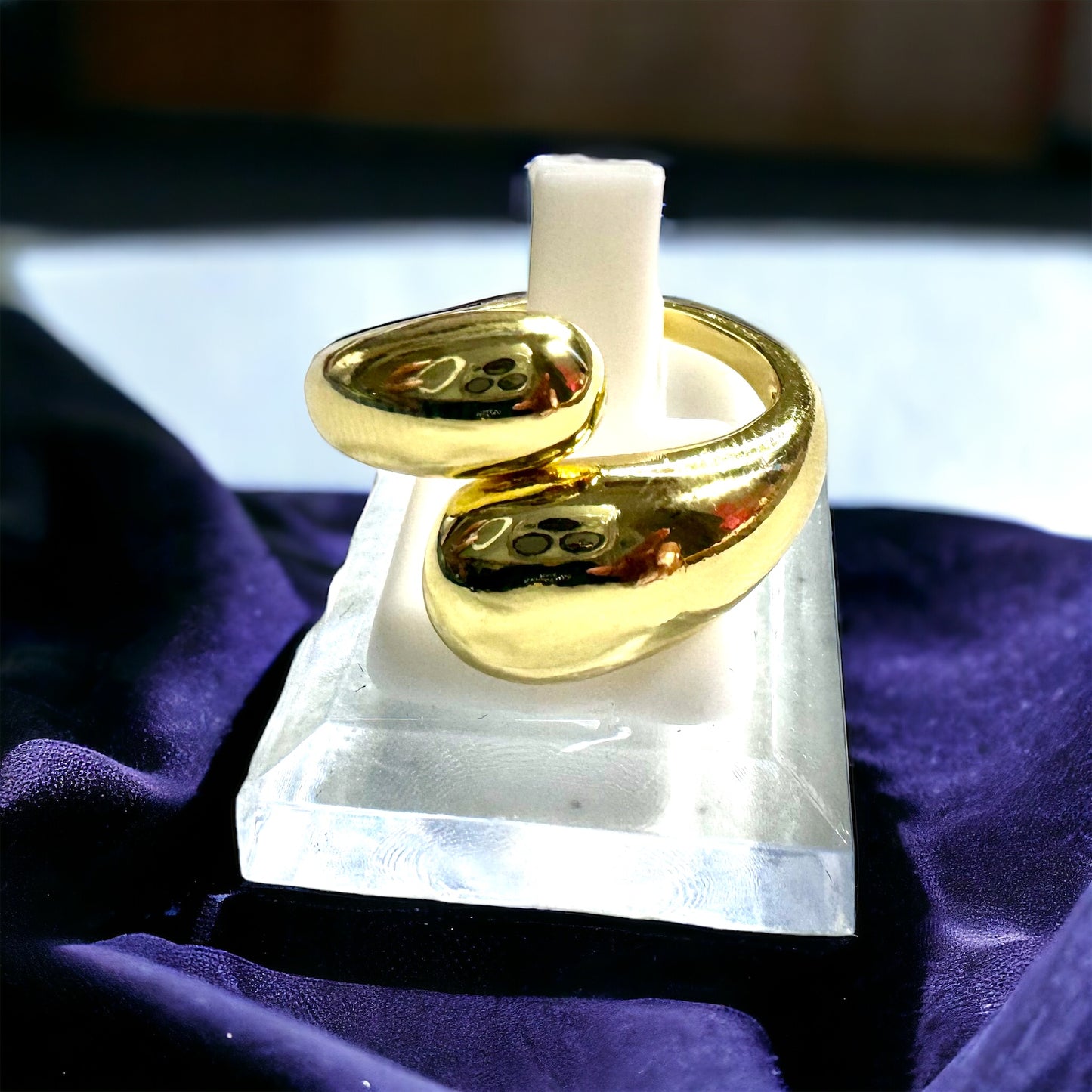 Anillo gota dorada