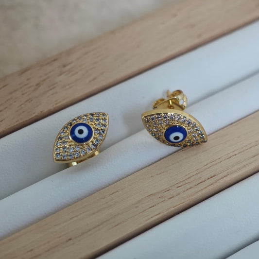 Aretes pegados ojo turco